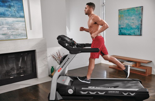 Занятия на полупрофессиональной беговой дорожке Bowflex BXT326 Занятия на полупрофессиональной беговой дорожке Bowflex BXT326