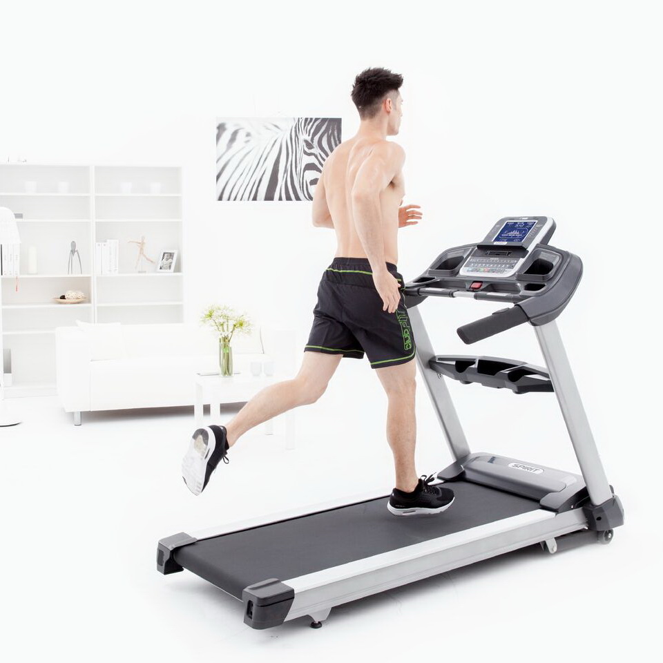 Полупрофессиональная беговая дорожка Spirit Fitness XT685 DC Полупрофессиональная беговая дорожка Spirit Fitness XT685 DC