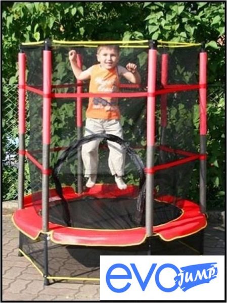 Батут с внутренней сеткой, нижней сетью EVO Jump 4,5ft (140 см) диаметром 4,5ft (140 см) Батут с внутренней сеткой, нижней сетью EVO Jump 4,5ft (140 см) диаметром 4,5ft (140 см)