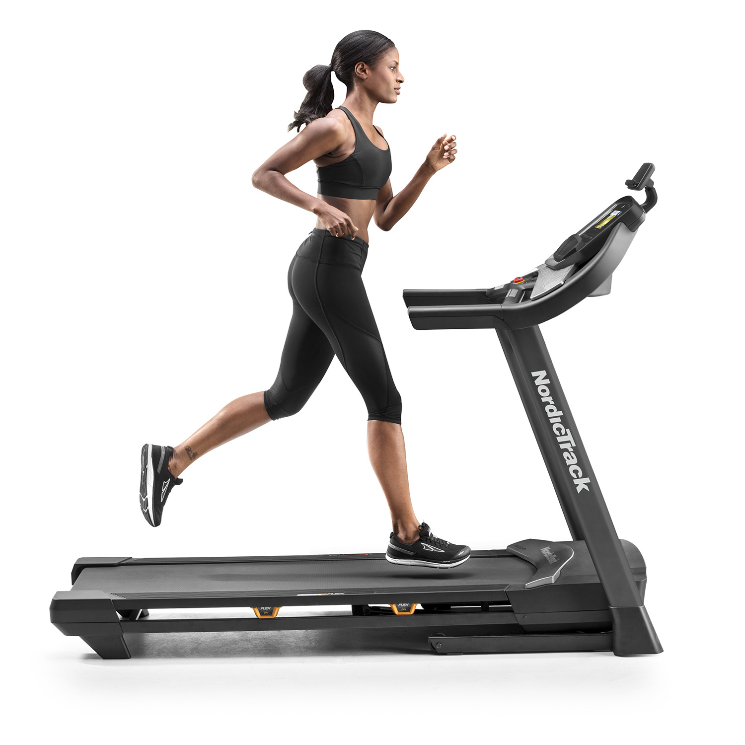 Использование беговой дорожки NordicTrack T12.0 Использование беговой дорожки NordicTrack T12.0