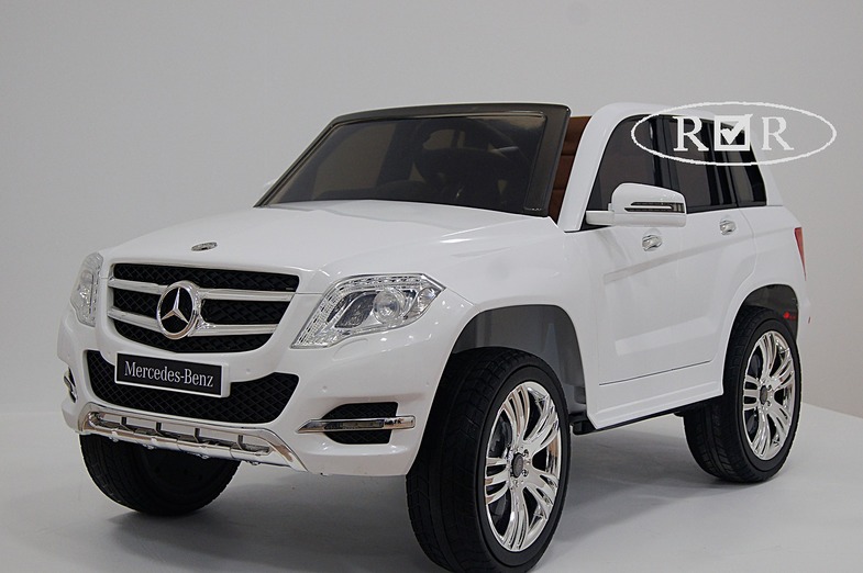 Электромобиль детский RiverToys Mersedes Benz GLK300 (лицензия), цвет белый Электромобиль детский RiverToys Mersedes Benz GLK300 (лицензия), цвет белый