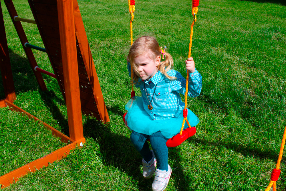 ������� ������� Jungle Gym Cottage + Swing Module Xtra + Rock Module