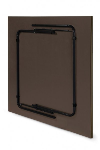 Теннисный стол Start Line Hobby Light Outdoor в сложенном виде Теннисный стол Start Line Hobby Light Outdoor в сложенном виде