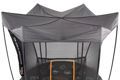 Батут на рессорах Vuly Thunder XL диаметром 14ft (4,24 м) с установленной крышей Батут на рессорах Vuly Thunder XL диаметром 14ft (4,24 м) с установленной крышей
