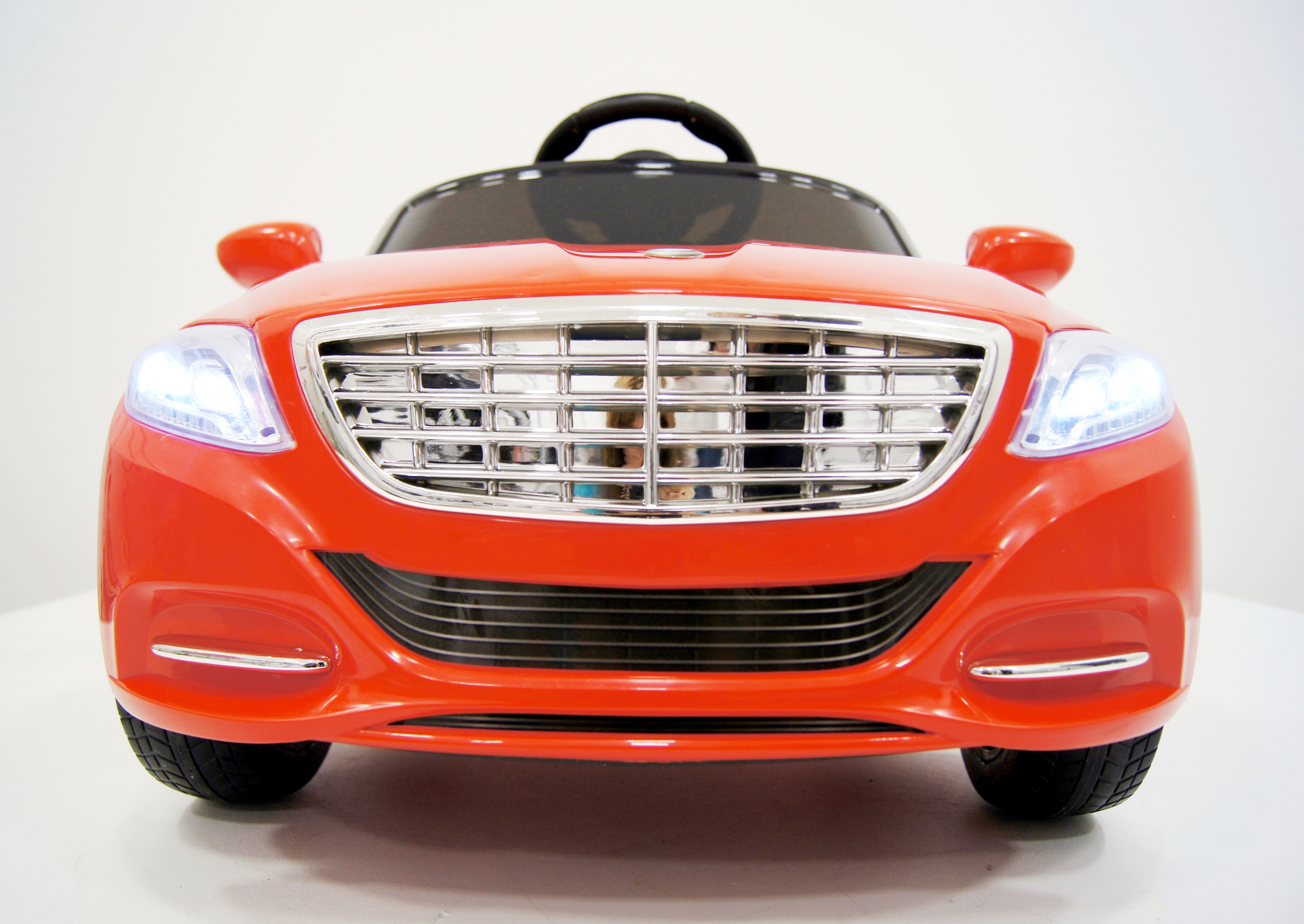 Электромобиль детский RiverToys Mers T007TT Электромобиль детский RiverToys Mers T007TT