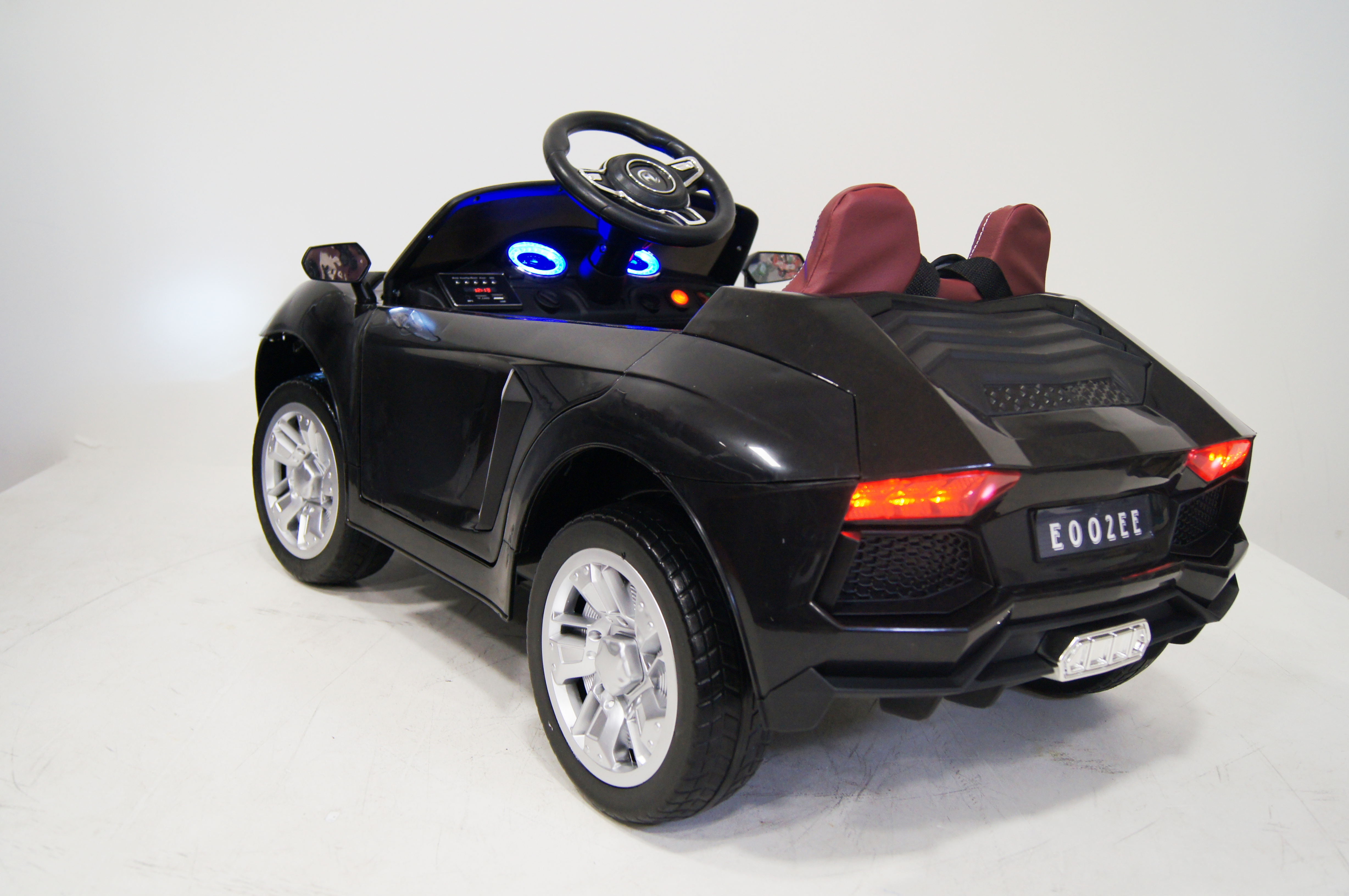 Электромобиль детский RiverToys Lambo E002EE Электромобиль детский RiverToys Lambo E002EE