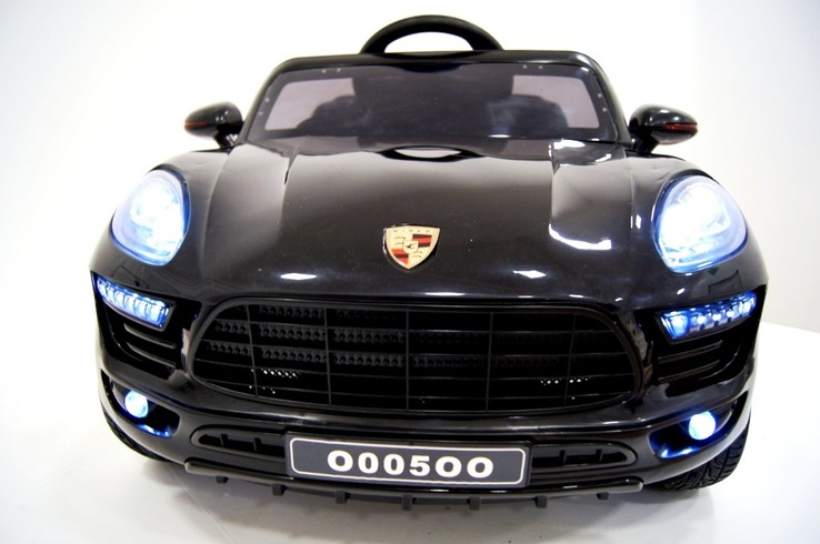 Электромобиль детский RiverToys Porsche Macan O005OO VIP, черного цвета Электромобиль детский RiverToys Porsche Macan O005OO VIP, черного цвета