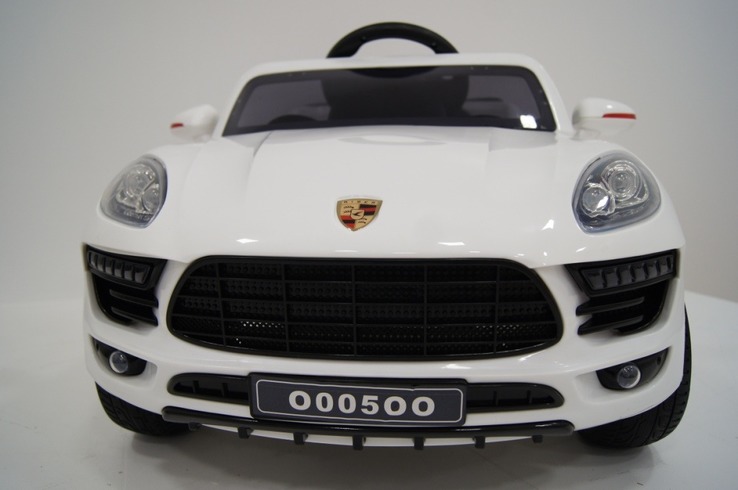 Электромобиль детский RiverToys Porsche Macan O005OO VIP, белого цвета Электромобиль детский RiverToys Porsche Macan O005OO VIP, белого цвета