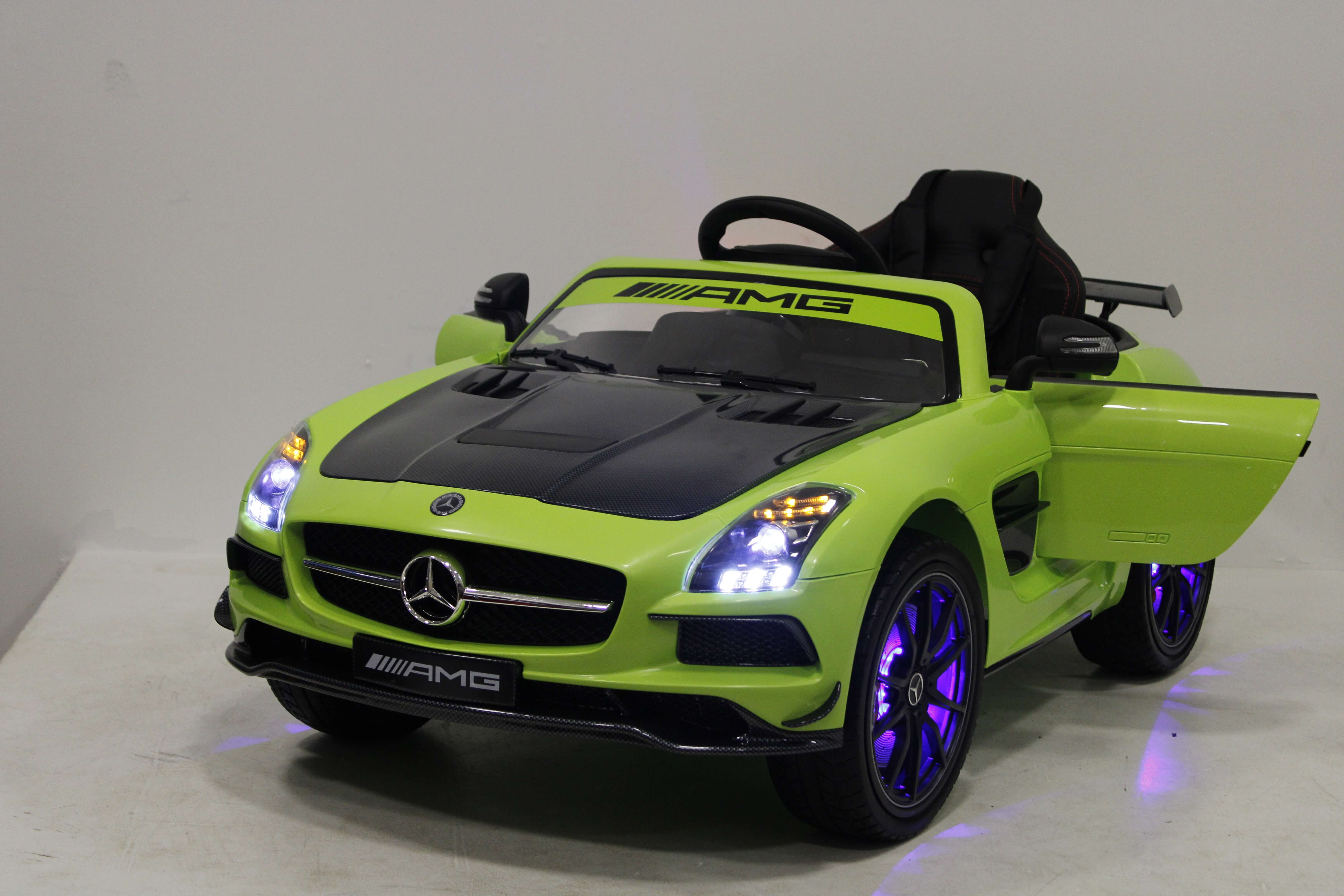 Электромобиль детский RiverToys Mercedes-Benz SLS A333AA VIP Carbon (лицензия) Электромобиль детский RiverToys Mercedes-Benz SLS A333AA VIP Carbon (лицензия)