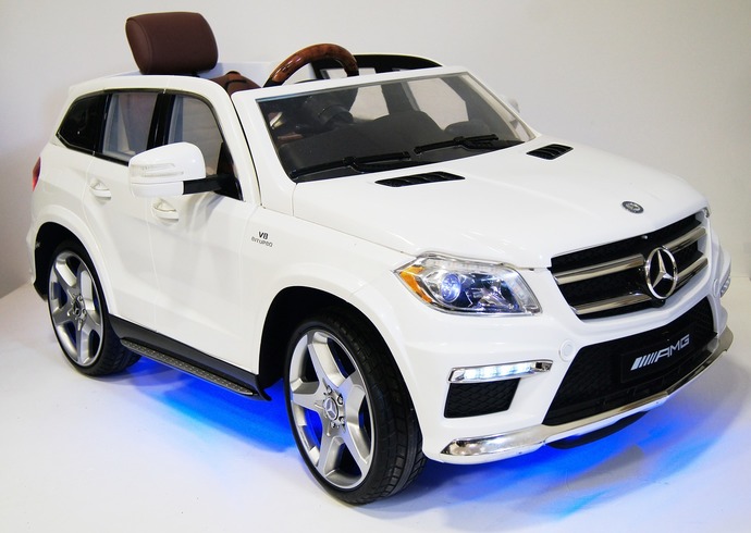 ������������� ������� RiverToys Mercedes-Benz GL63 A999AA, ���� �����