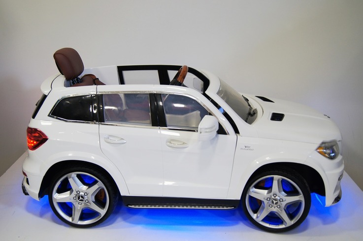 ������������� ������� RiverToys Mercedes-Benz GL63 A999AA