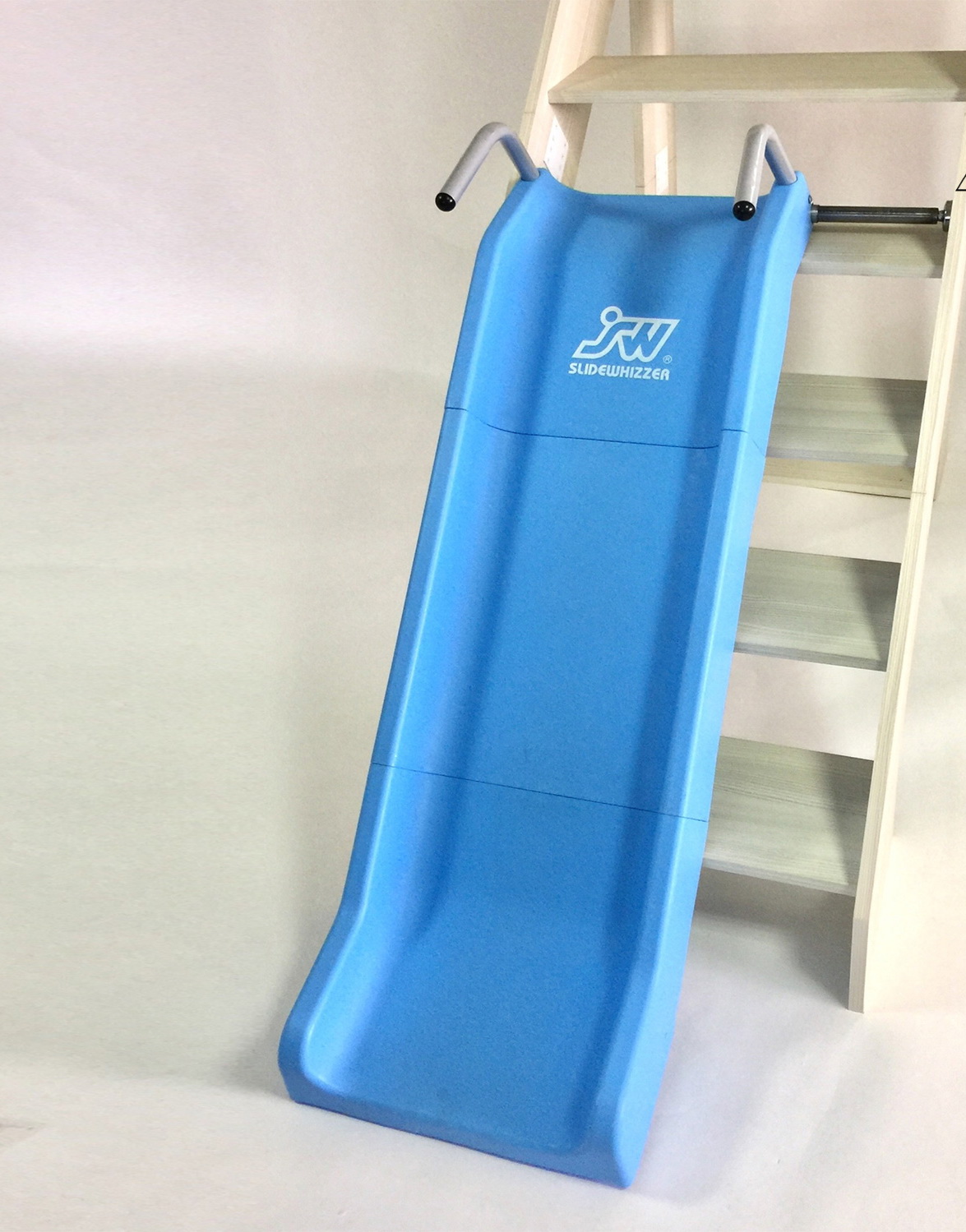 Горка прямая DFC SlideWhizzer SW-01 (деревянная лестница на фото в комплект не входит) Горка прямая DFC SlideWhizzer SW-01 (деревянная лестница на фото в комплект не входит)