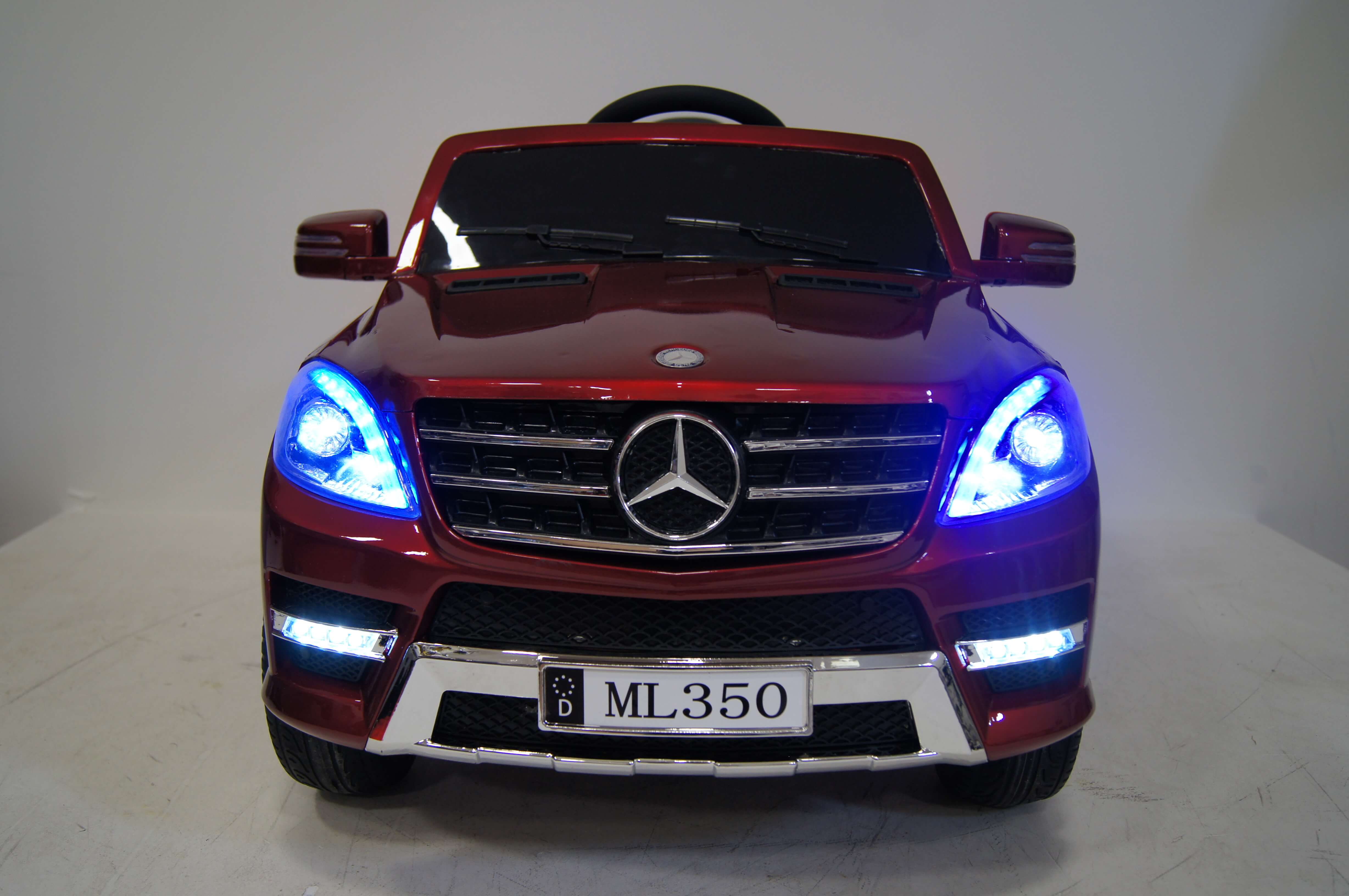 ������������� ������� RiverToys Mersedes Benz ML350 ������ (��������) �������� ������