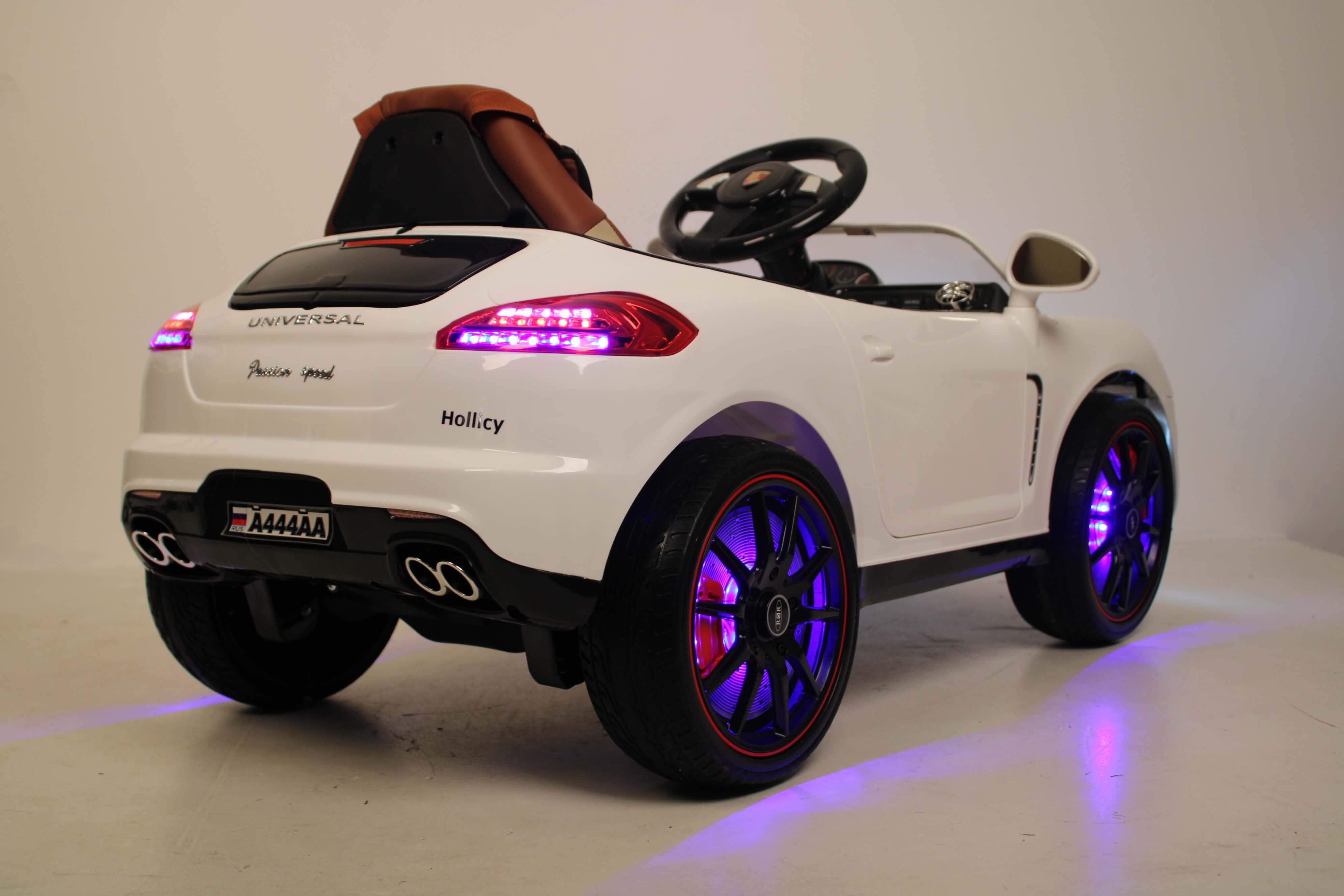 ������������� ������� RiverToys Porsche Panamera A444AA VIP ������ �����
