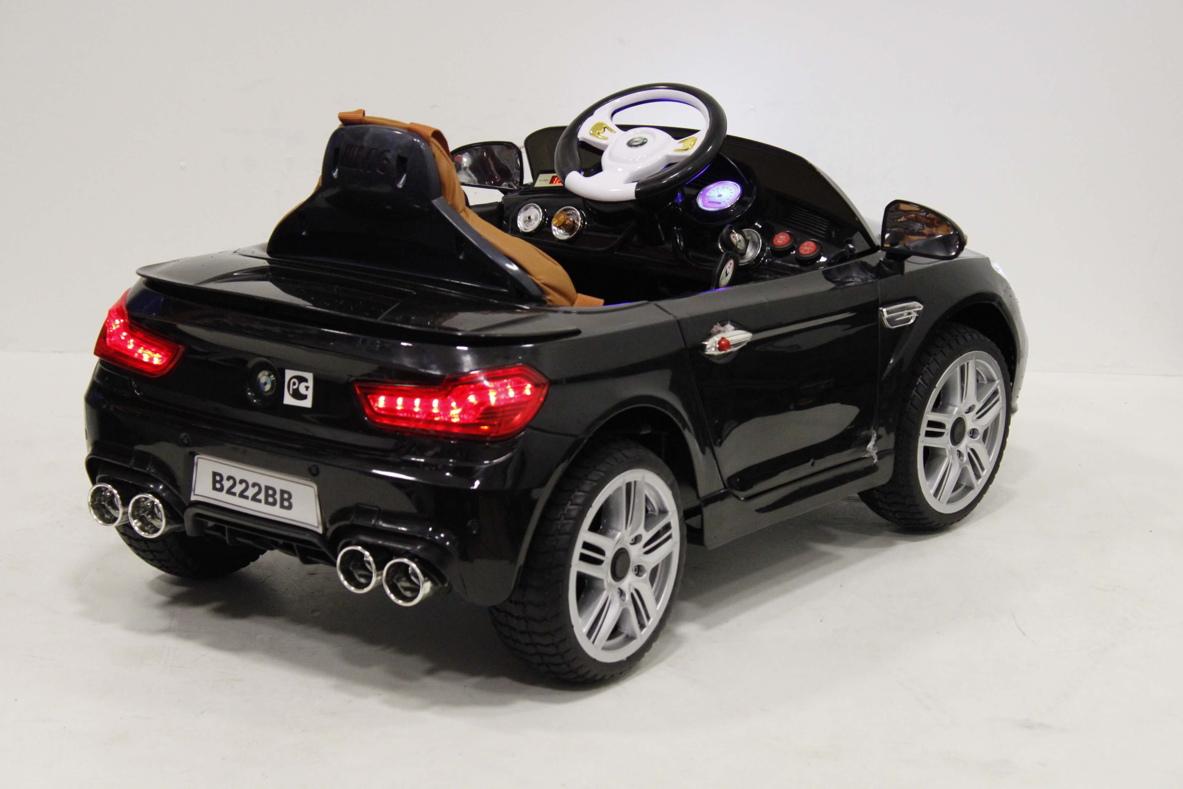 Электромобиль детский RiverToys BMW B222BB черного цвета Электромобиль детский RiverToys BMW B222BB черного цвета