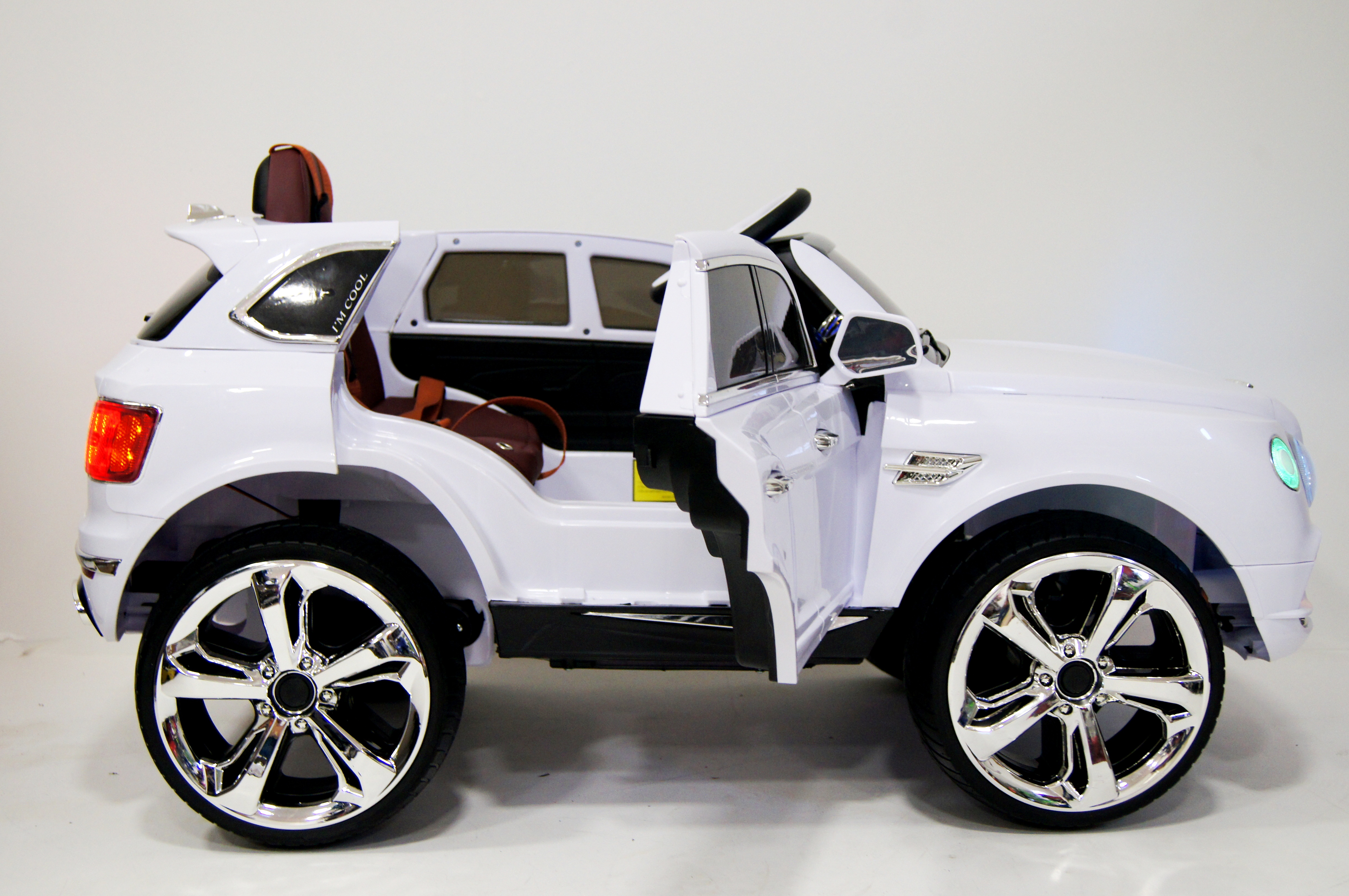 Электромобиль детский RiverToys Bentley E777KX белого цвета Электромобиль детский RiverToys Bentley E777KX белого цвета