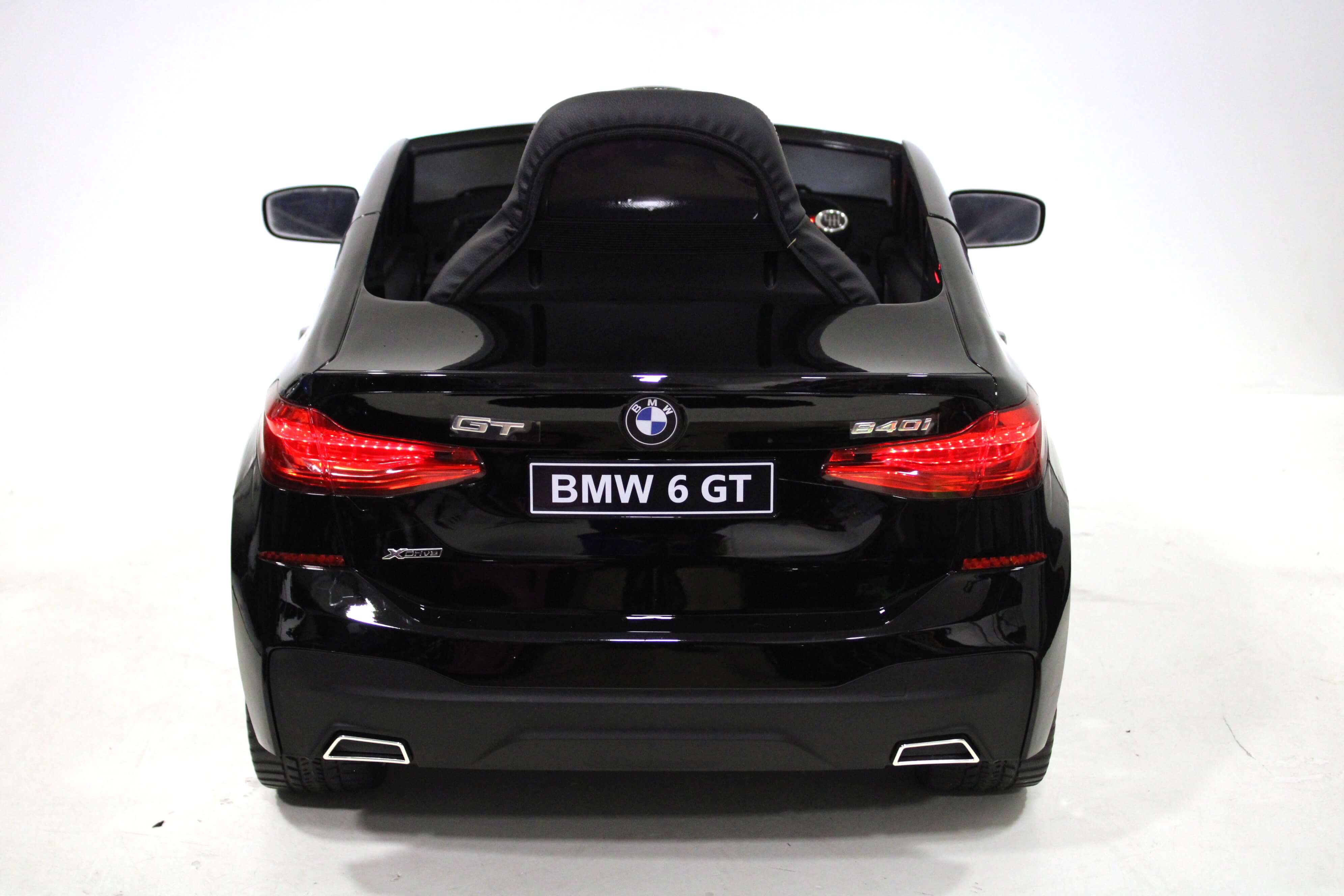 Электромобиль детский RiverToys BMW 6 GT JJ2164 глянец (лицензия) черный глянец Электромобиль детский RiverToys BMW 6 GT JJ2164 глянец (лицензия) черный глянец