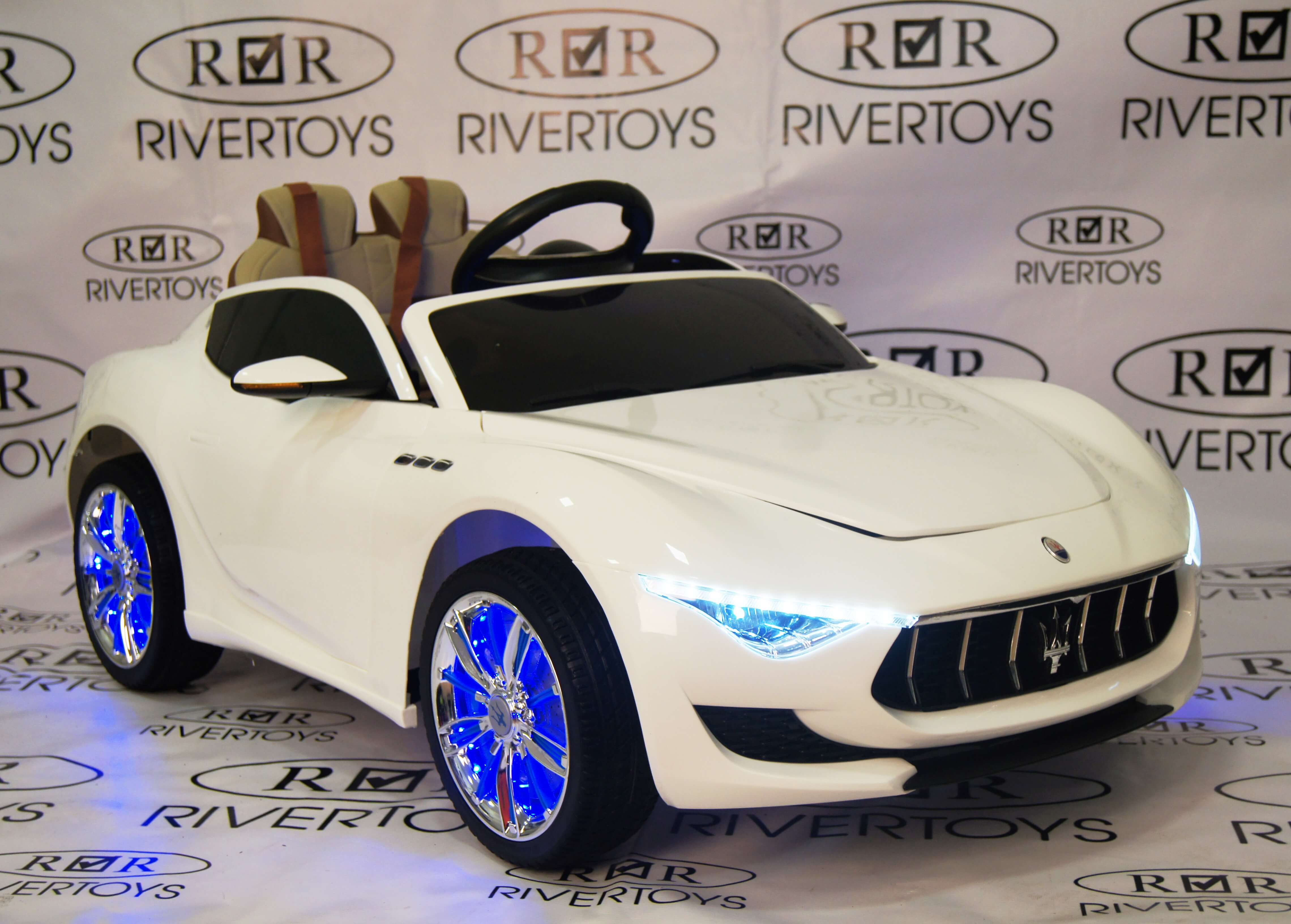 ������������� ������� RiverToys Maserati A005AA (��������) ������ �����