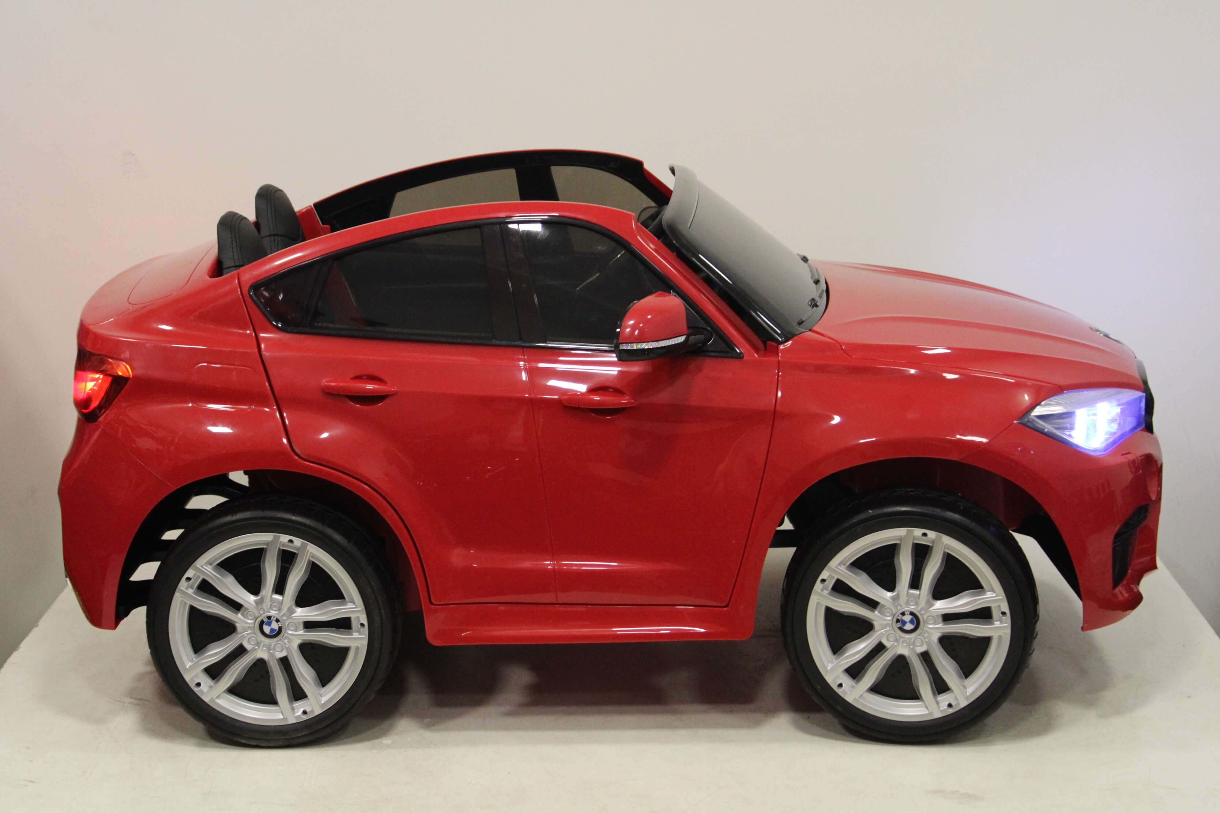 ������������� ������� RiverToys BMW X6-M JJ2168 �������� ������