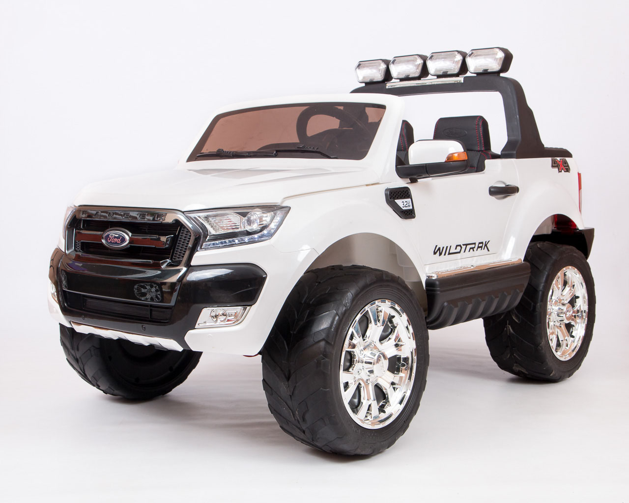 Электромобиль BARTY Ford Ranger F650 4WD (лицензия) белый Электромобиль BARTY Ford Ranger F650 4WD (лицензия) белый