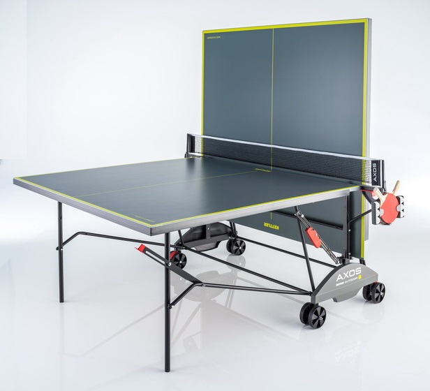 Всепогодный теннисный стол Kettler Axos Outdoor 3 со сложенной одной стороной